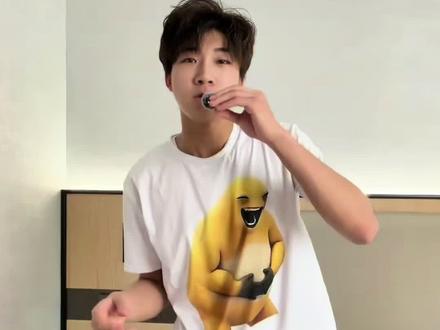 面料质感版型都无敌的百搭上衣#男生穿搭#夏季短袖 #ootd穿搭 #短袖推荐 #穿搭尖子生企划