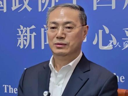 全国政协委员:#劳动者退休后养老待遇应平等 #农民养老金标准应提高到1000元 #2026全国两会 #农民工 #农民