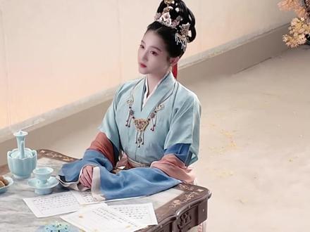 2026河南春晚倒计时1天,关晓彤将穿唐宋明四季汉服登台,2月14日晚19:30敬请期待#大象主播说 @大象新闻主持人陈静华 #2026河南春晚