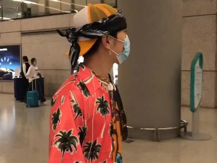 #马伯骞 #马伯骞victor 20200805上海出发 哈哈哈哈哈哈哈哈哈哈哈哈他真的太搞笑了