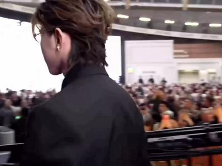 巨星出场#蔡徐坤 #柳丝木全球品牌代言人 #蔡徐坤实体专已经设计完成了