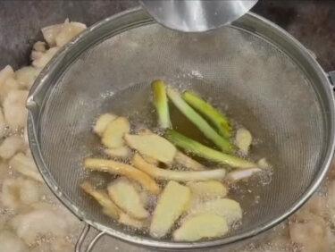 中国人吃了上千年的猪油,为什么逐渐被淘汰了?真的不健康吗? #猪油 #科普 #涨知识 #豆油