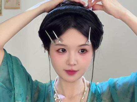 发型教程|斜刘海小唐风汉服发型 #汉服发型 #古风发型 #发型教程 #汉服妆造 #AKAB定型喷雾