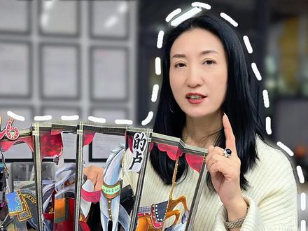 写实技法画名马,超飒! 古代战马创作课,直接把历史与绘画完美融合,硬核又有料!#战马 #写实风 #画画 #少儿美术 #大墨蒲公英