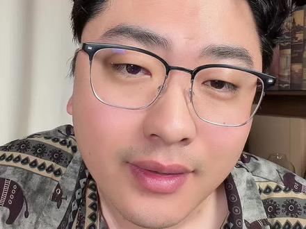 问界M9现场实拍的视频来了,再造谣是AI啊!