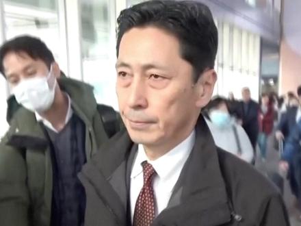 踢到"铁板"知道疼了?高市早苗紧急派高官来华 求和"止损"还是真"反省"?#东方快评 #媒体精选计划 #高市早苗