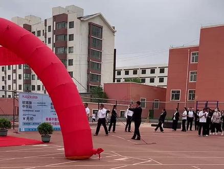 杭锦旗中学2022届学生毕业典礼