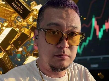 金价九连跌,听我一句劝的这会儿应该偷着乐了吧#国际金价银价大跳水 #金价暴跌 #大伟热评