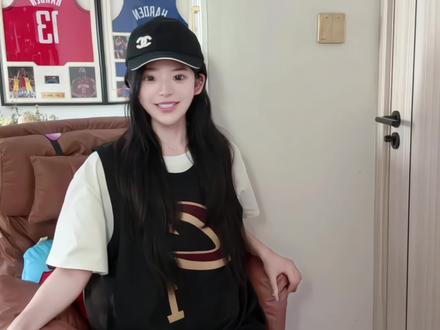 今天又是在抖音横着走的一天!登哥和米切尔强强联手,下场天王山加油,我们必拿下#哈登 #骑士战胜活塞 #nba季后赛 #骑士逆转活塞扳平总比分 #nba