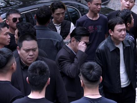 贵董带人来到南部与海董会谈 #角头 #电影推荐