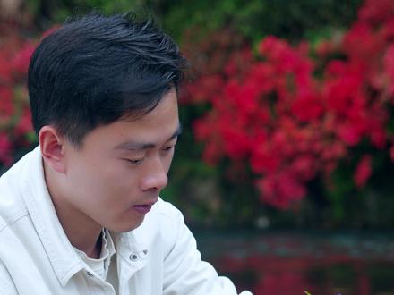 趁着春光正好,山野间采挖一篮野菜,烫进火锅里,尝一尝春天的味道。#野菜 #挖野菜 #农村美食 #大自然的馈赠 #我的乡村生活