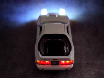 1:64马自达rx7fc改装跳灯灯光,车子是多美卡黑盒38号#小比例车模 #你好2022 #头文字d #多美卡 #男人的玩具 #马自达rx7