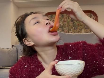 当我生完孩子第一次吃三文鱼 #吃货日常 #三文鱼的花式吃法