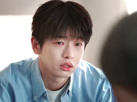 裴谦辞职离开,最后走得孤孤单单,来时一无所有,走时孑然一身 #看年少有为过痛快年夯爆了 #年少有为 #电视剧年少有为