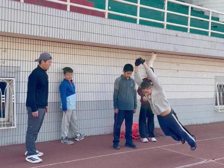 立定跳远总跳不远,一个动作调整直接暴涨10cm #北京中小学体测 #青少年体育培训 #立定跳远 #体测 #体育训练