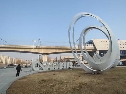 三条地铁线同时开通,把济南人的幸福感拉满!这样的公交站牌真棒