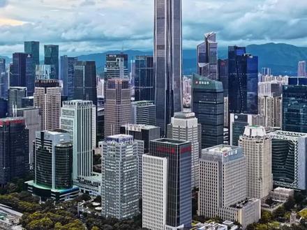 一城一跑系列之深圳,跑进比亚迪海超联赛现场!#比亚迪海洋全明星VS香港全明星#2025海超