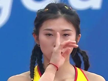 晋级决赛!吴艳妮12秒86创造个人最好成绩!#成都大运会 #吴艳妮 #田径