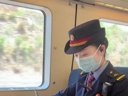 天呐!春运火车票候补居然有隐藏漏洞,快速出票邪修大法!不想苦等候补的,必看!#春运 #火车候补票 #候补车票 #候补票兑现成功 #候补票