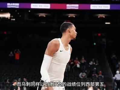 NBA杯总决赛尼克斯VS马刺#篮球 #NBA杯 #nba总决赛 #马刺VS尼克斯 #文班亚马