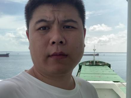 今天中秋节~也是我上船的第三天~带你们简单认识一下船舶自动识别#仪器设备 #船舶 #船员