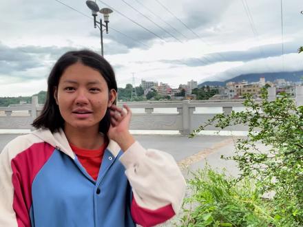 小仙尤克里里弹唱《后来》,回应粉丝说用——尿毒症做标题好吗?