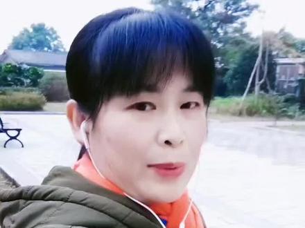 #我要上热门儿 马云 你听我说有事找你 请你给马化腾说一句 把游戏关闭 因为你的游戏害了多少学生 不好好上学就知道玩抖音 求求你把游戏关闭吧 开始游戏不关闭 天天玩游戏 以后怎么来赚钱生活嘞 #@热点小助手