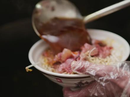 牛肉面配黄酒,是襄阳早晨的打开方式#地方特色美食 #湖北#美食 #青年创作者成长计划