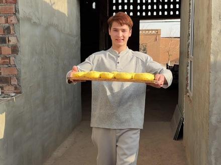 新疆人离不开囊 今天和我妈一起打囊🫓 #农村生活 #新疆馕