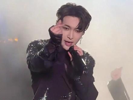 估计张艺兴也没想到,只是找不齐舞团跳2.0版《大花轿》,评论却吵翻了天#张艺兴不齐舞团一起跳大花轿 #火风 #蔡国庆 #影娱热点团 #内容启发搜索