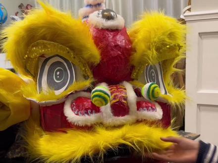 小学生手搓狮头 ,元旦的节目这就有了,过年的氛围搞起来#元旦联欢会 #小学生元旦节目 #新年手工 #舞狮 #非物质文化