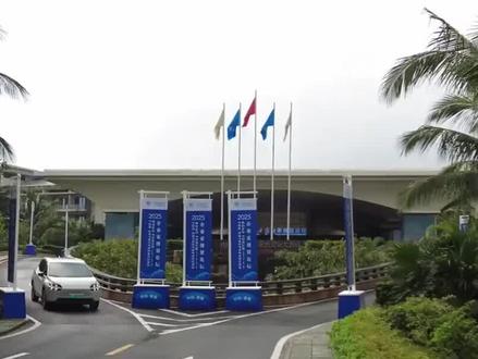 海南全岛封关了!60万进口SUV只要35万就能拿下,冲不冲?#海南封关 #财经 #进口汽车 #海南封关运作是什么意思 #汽车