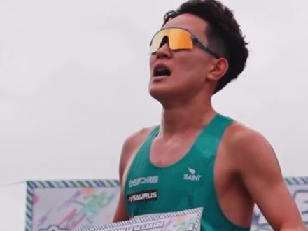 10KM没人想去?|日本路跑的新纪录 如果更多猛男来跑这个10km,
估计已经是27分台的成绩了吧。
其实世界纪录的万米和10km相差并不远的,
主要是很多国家都不会去卷10km。
话说即将参赛的大迫杰,
有没有机会给点惊喜?
#青年创作者成长计划 #运动型人格指南 #跑步 #10公里 #戴维SEE你