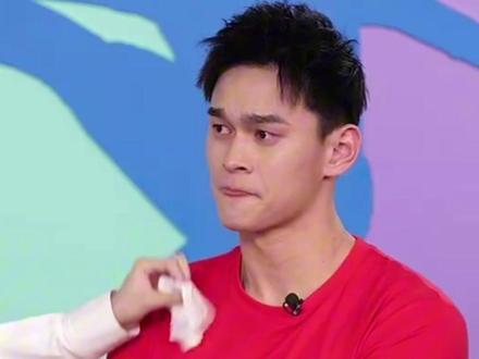 #孙杨 昨晚直播谈起五年前的“亚运约定”时,忍不住哭了。#遗憾