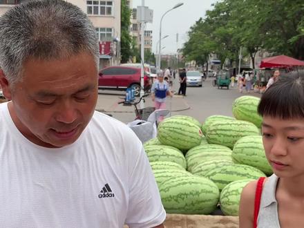 台湾女生在濮阳买水蜜桃,遇到一位幽默老板飙河南话,一开口就把小妹说懵了 #典典我要ci #两岸情侣