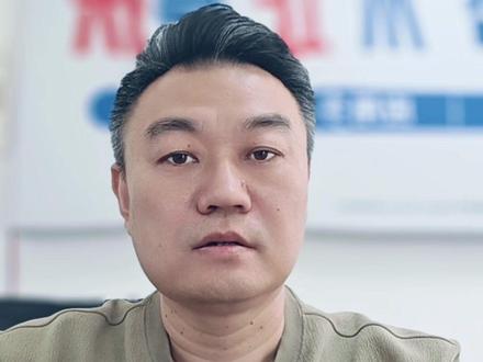 手机如何连接蓝牙设备? 手机连接蓝牙设备
三步走:1.打开蓝牙设备开关 2.手机打开蓝牙搜索 3.找的设备名字连接
#大壮教长辈用手机 #手机使用技巧分享 #手机连接蓝牙设备 #自拍杆蓝牙怎么连接