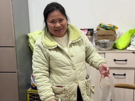 爸爸回老家了,郭帅告诉倩倩,倩倩担心爸爸一个人不安全,想让爸爸来许昌,爸爸不愿意#家庭日常 #生活碎片记录 #爸爸回来了 #抖音小助手我要上热门