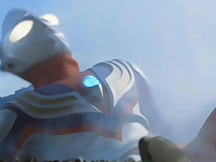 憨憨泽塔和他的满级人间体,遥辉还是太超标了!有闪耀人间体在,你我
二人志可吞天下!#泽塔奥特曼 #人间体 #特摄剧 #充能计划 #动漫编年史