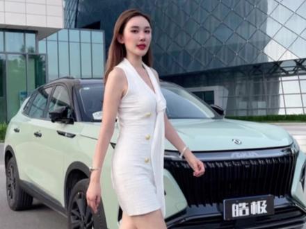 老公追求性能,老婆追求经济,也不是没有这样的车~@东风风神#13万级混动SUV#皓极