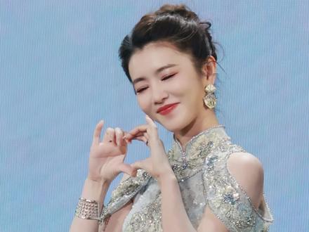 双向奔赴的爱☁️🩵,喜欢李云霄真的很幸福,麻麻会一直爱你,霄朵长长久久!@李云霄 #李云霄山东春晚 #心动的瞬间