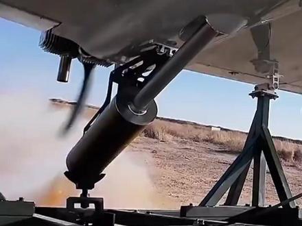 伊朗“飞天小摩托”一战成名,已超越导弹成反击战杀手锏,能低空飞行避开美以防空系统,成本仅需5万美元存量近10万架。