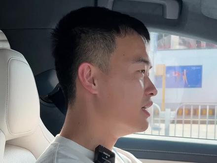 停车场奇遇。虽然失败了但相信会有惊喜。