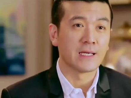 杨子与前妻女儿近照,杨海润五官精致气质端庄,不输继母黄圣依