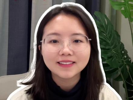 企业未分配利润怎么合规消化?是不是你们公司账上躺着一大笔未分配利润,平时舍不得分红——毕竟分给自然人股东要交20%个税,心疼钱!可一旦要股权转让、注销公司,这笔“沉淀利润”就成了大障碍,想动都动不了?
别慌!今天就给大家讲透,只有3种合规方法能解决,全程不踩税务红线,放心用!
第一种,最直接的——分红!既然公司要转让、要注销,迟早要清账,不如干脆把利润分了。按股权比例给股东分红,依法代扣代缴20%个税,钱到股东手里,公司账上的未分配利润也清零了,流程简单,一步到位。记住,分红一定要有股东会决议,个税要按时申报缴纳,完税证明、转账记录都得留好,合规第一!
第二种,用当期亏损抵减!简单说,就是公司当期经营亏了,亏损的金额能自动冲减之前累计的未分配利润。比如你扩大生产、投研发、做市场推广,只要这些成本真实合规,有合法发票,当期利润变成负数,自然就能“吃掉”之前的留存利润。这种方法适合还在正常经营的企业,用时间换空间,慢慢消化。但千万别虚增成本、乱做亏损,金税系统一查一个准!
第三种,靠真实的资产损失扣除!这可不是让你乱做账,得是实实在在的损失才行。比如你投了200万到另一家公司,结果对方倒闭注销了,钱收不回来,这叫投资损失;客户欠你的钱,对方跑路了、成了非正常户,钱要不回来,这叫应收账款损失;库房里的存货过期、毁损了,没法卖了,报损后就是存货损失。这些损失只要证据齐全,能按税务规定备案,就能在税前扣除,间接冲减未分配利润。
重点提醒!税务机关对资产损失盯得特别紧,不是你说亏了就算数的。投资损失要拿注销证明、清算报告;应收账款损失要留催收记录、法院文书;存货损失要有盘点表、销毁记录。必须真实发生、证据充分,虚构损失可是要被追税罚款的!
最后再强调一遍:消化未分配利润,就这3种合规路径,分红、当期亏损、真实资产损失,没有其他歪门邪道!不管选哪种,都要提前规划,把凭证留足,税务流程走对。合规合法才是长久之计,关注我,了解更多的财税知识
#未分配利润 #财务咨询 #会计 #财务 #老板
