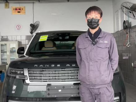 一招教你怎么方便上下车#每天一个用车知识 #抖音汽车 #路虎揽胜 #主驾驶座椅 @DOU+小助手