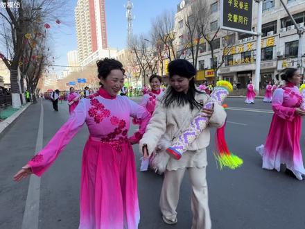 跨越2000公里去西宁看一场社火是什么体验? #豹趣河湟社火闹春 #西宁社火 #青海 #在民俗里看见中国年 #青年创作者成长计划