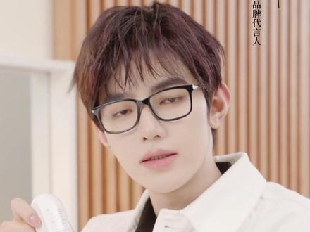 韩束官宣章昊宠粉福利限时开炸!超多周边等你来yy#章昊#韩束#韩束377白蛮腰