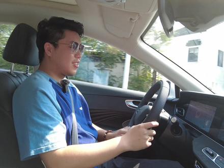 剑指海豹和深蓝SL03,荣威D7 DMH凭什么出道即C位 剑指海豹和深蓝SL03,荣威D7 DMH凭什么出道即“C位”?#荣威D7#dou是好车 #带你懂车 #新车 #试驾 @抖音小助手