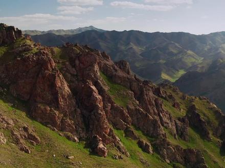 一杯牛奶,用二十年跨越了和奶业发达国家之间上百年的差距。一杯牛奶,也蕴藏着数智互联的万千可能。7月26日,2025世界人工智能大会(WAIC2025)在上海开幕,伊利作为本次大会乳制品合作伙伴首次亮相!快来一起解码“AI牛奶”,感受数智伊利的澎湃力量!#2025世界人工智能大会#数智伊利登陆WAIC2025