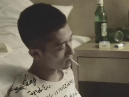 余儿抽烟好帅!#痞帅 #张一山